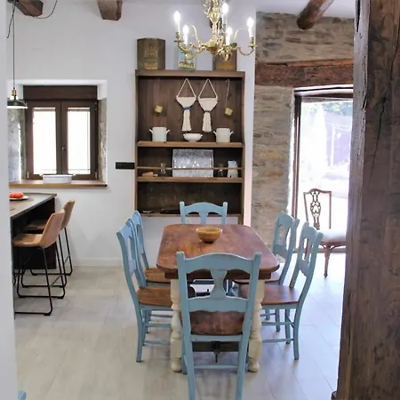 Estrella Del Sil Holiday home Corbon del Sil